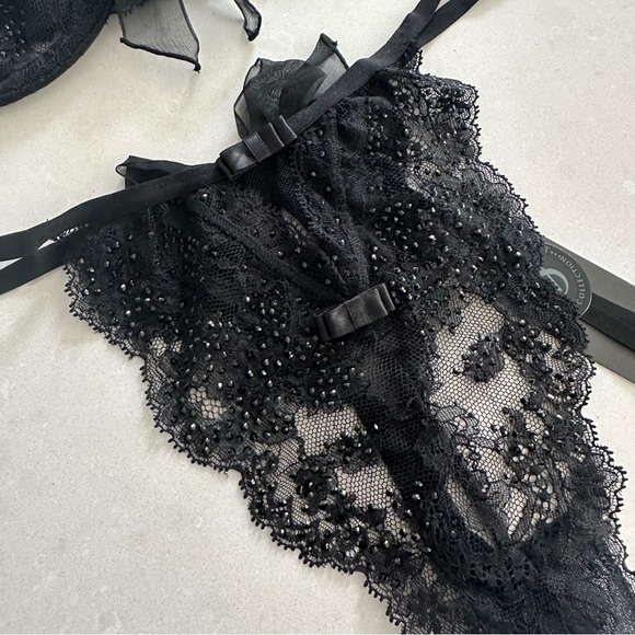 Victoria's Secret Designer Swarovski Black 36B Bra & Panty L Set - Picture 2 of 14